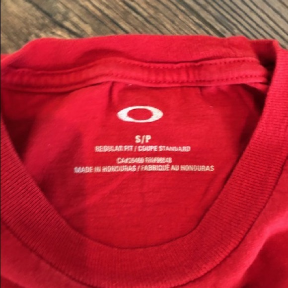Three pack Oakley T-Shirts Green Red Blue Men’s S - Picture 7 of 7
